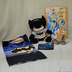 Batman bu does plush bank, desktop standard, lights, billfold, mask